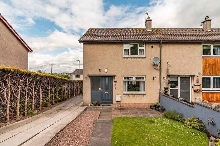 2 Bedroom End Of Terrace House For Sale In Hillwood Rise, Ratho Station, EH28