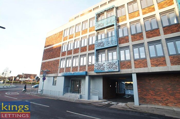 1 Bedroom Apartment To Rent In Burlington House, Swanfield Road, Waltham Cross, EN8
