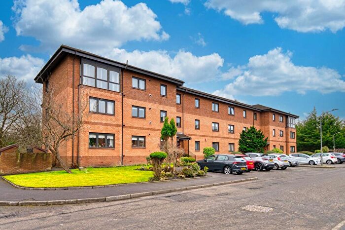 2 Bedroom Flat For Sale In The Pines, Millholm Road, Cathcart, Glasgow, G44