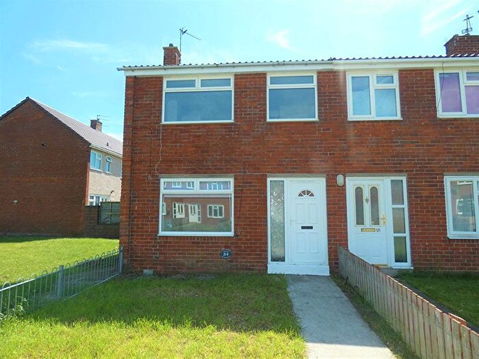 3 Bedroom End Terrace House For Sale In East Lea, Newbiggin-By-The-Sea, NE64