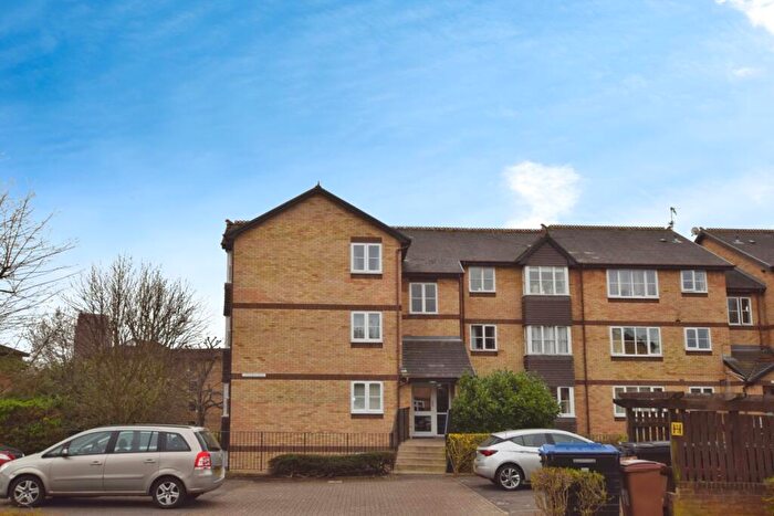 1 Bedroom Flat To Rent In Stubbs Drive London, SE16