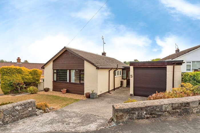 3 Bedroom Detached House For Sale In Beechwood Close, Mold, Flintshire, CH7