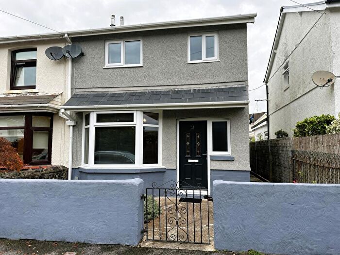 3 Bedroom Semi-Detached House To Rent In Dumfries Place, Glanrhyd, Ystradgynlais, Swansea., SA9