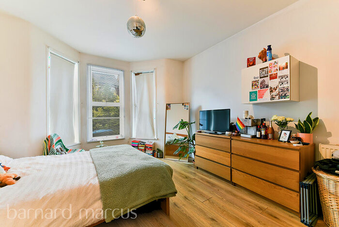 3 Bedroom Apartment To Rent In Tubbs Road, Kilburn, NW10