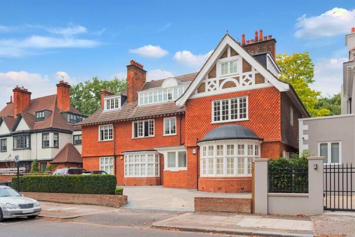 3 Bedroom Apartment To Rent In Elsworthy Road, Primrose Hill, NW3