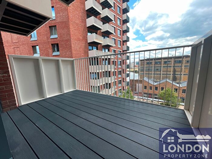 1 Bedroom Flat To Rent In Gillender Street, Bow, London, E3