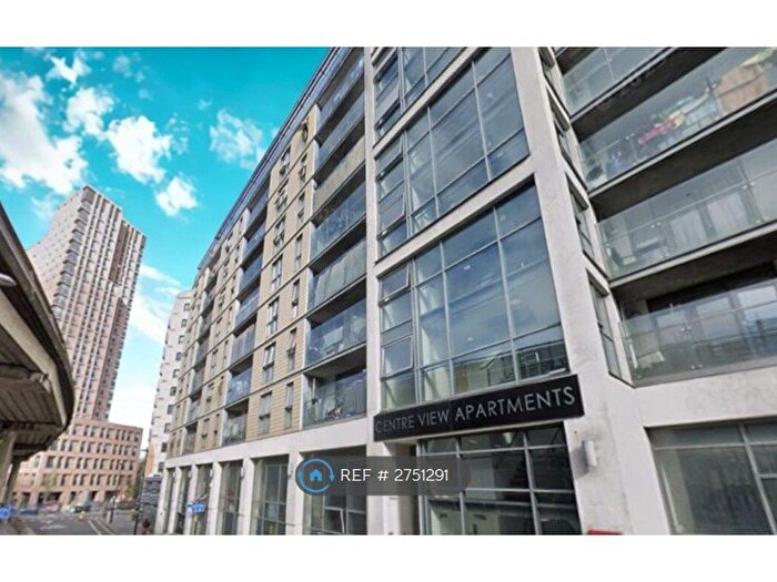 2 Bedroom Flat To Rent In Centre View Apartments, Croydon, CR0