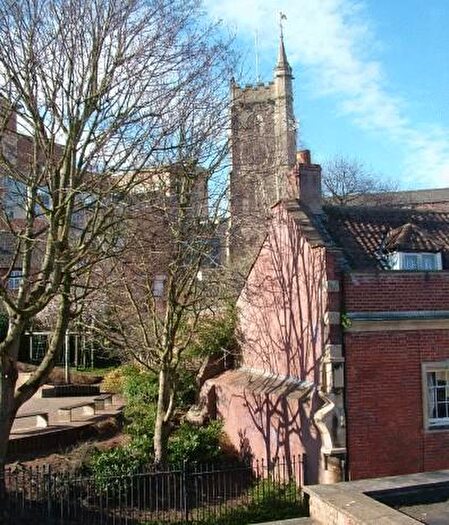 6 Bedroom House To Rent In Lower Church Lane, Kingsdown, Bristol, BS2