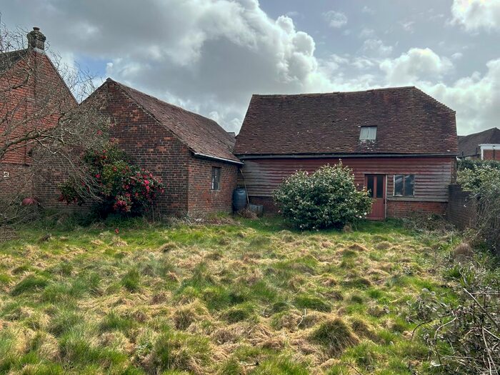 4 Bedroom Barn Conversion For Sale In High Street, Burwash, TN19