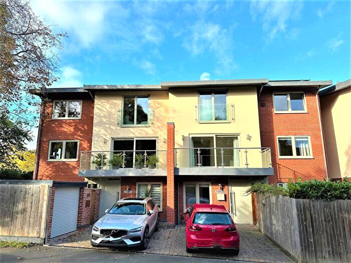 4 Bedroom Semi-Detached House To Rent In Hills Avenue, Cambridge, CB1