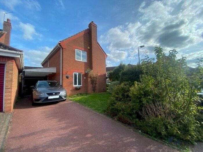 3 Bedroom Detached House To Rent In Howard Close, Norwich, NR7