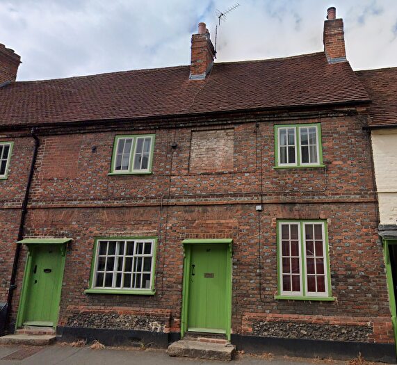 3 Bedroom Terraced House To Rent In High Street, HP14