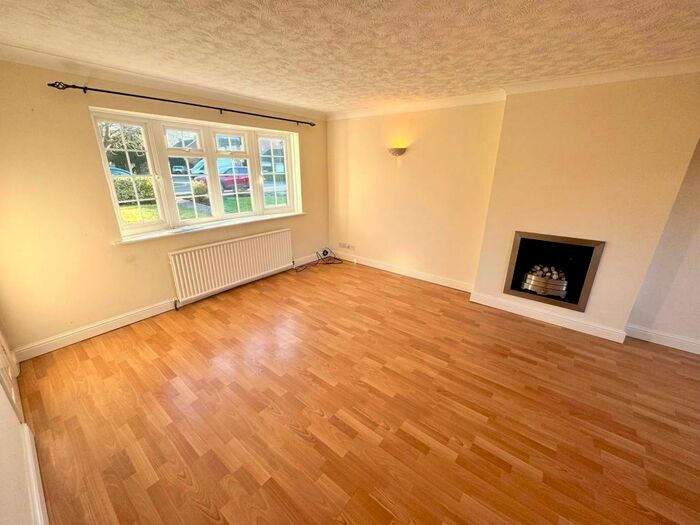 3 Bedroom Terraced House To Rent In Shepperton Close, Castlethorpe, MK19