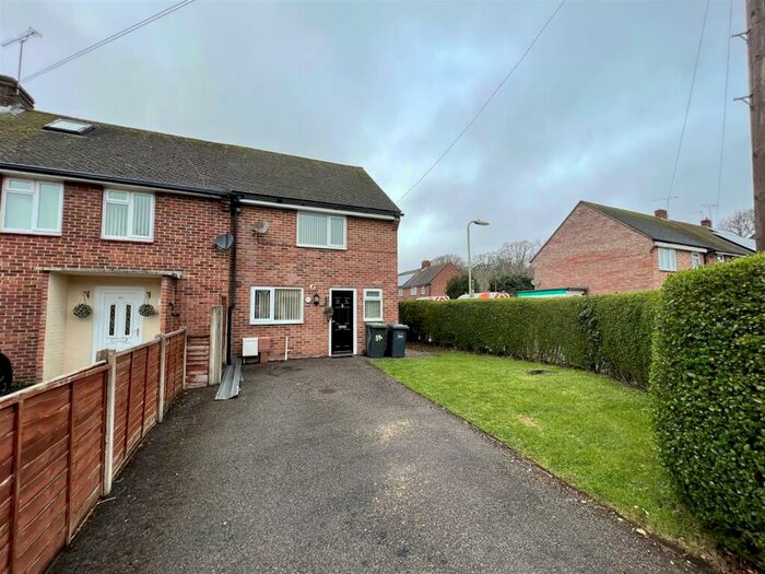 2 Bedroom House To Rent In Stockheath Way, Havant, PO9