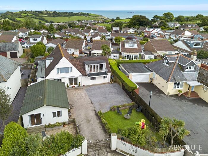 8 Bedroom Property For Sale In Hillhead, Brixham, TQ5