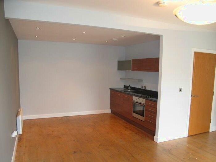 1 Bedroom Flat To Rent In Briggate, Shipley, BD17