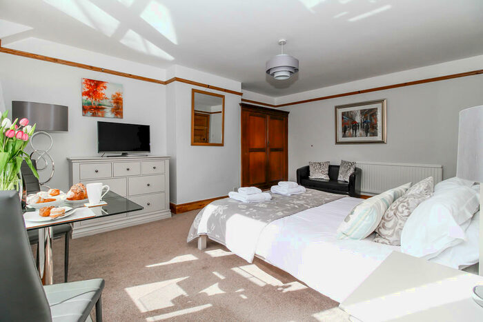 1 Bedroom Apartment To Rent In Davenant Road, Summertown, OX2