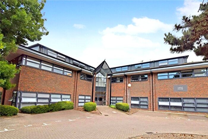 1 Bedroom Apartment To Rent In Carcaixent Square, Newbury, Berkshire, RG14