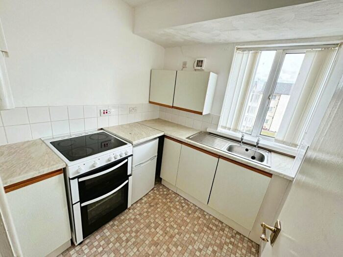 1 Bedroom Apartment To Rent In Clifton Drive, Blackpool, Lancashire, FY4