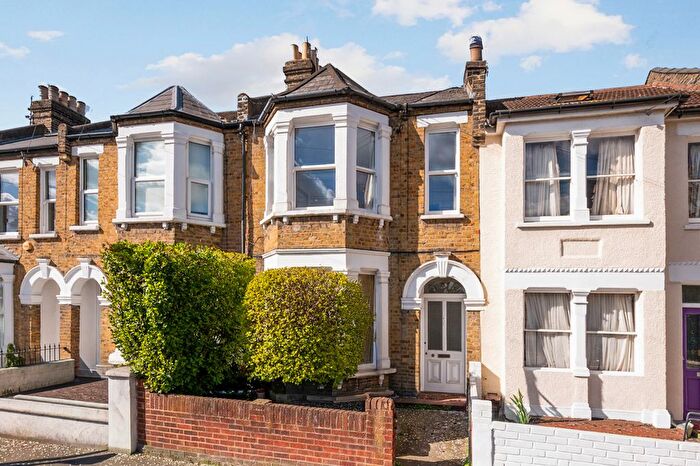 1 Bedroom Flat To Rent In Cecil Road, Wimbledon, SW19