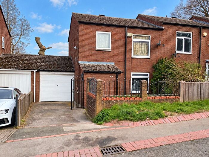 3 Bedroom End Of Terrace House For Sale In Wide Acres, Rednal, Birmingham, B45