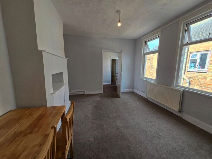 3 Bedroom Flat To Rent In Salmen Road, Plaistow, London, E13