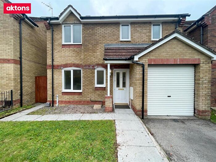 3 Bedroom Detached House For Sale In Gelli'r Felin, Caerphilly, CF83