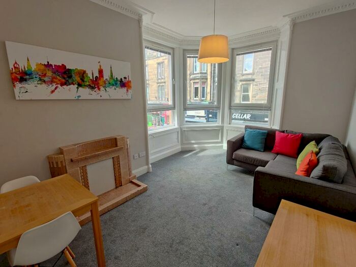 2 Bedroom Flat To Rent In Rossie Place, City Centre, Edinburgh, EH7