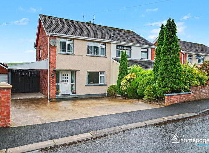 3 Bedroom Semi-Detached House For Sale In Knoxhill Avenue, Derry / Londonderry, BT47