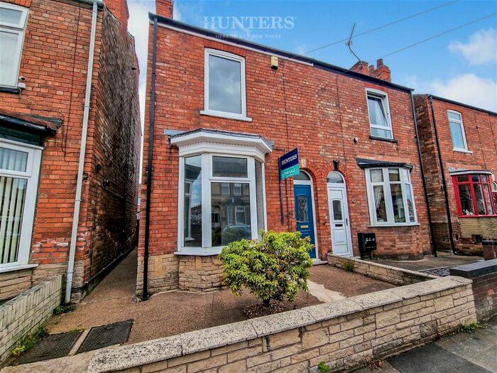 3 Bedroom Semi-Detached House To Rent In Asquith Street, Gainsborough, DN21