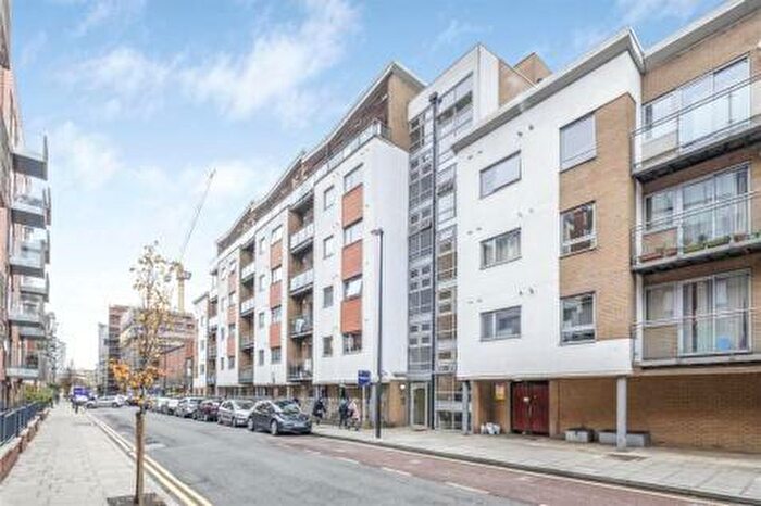 2 Bedroom Apartment To Rent In Cubix Apartments Violet Road, Bow, E3