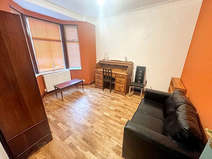 4 Bedroom Property To Rent In Devonshire Close, Stratford, E15
