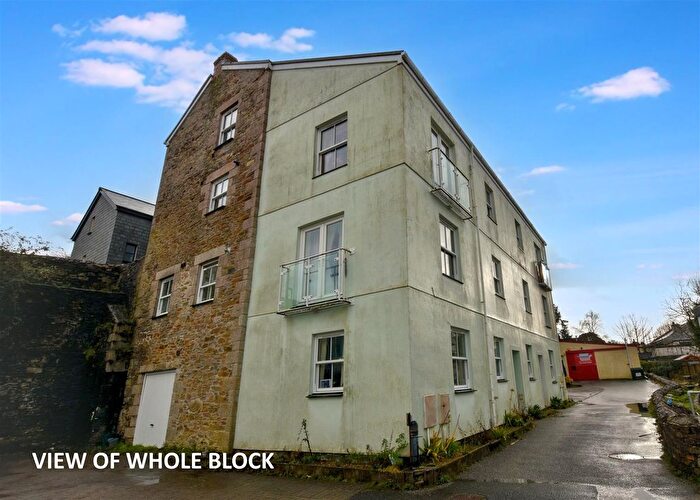 3 Bedroom Maisonette For Sale In Treruffe Hill, Redruth, TR15