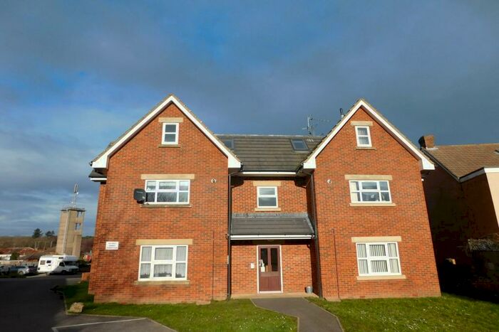 2 Bedroom Flat To Rent In Heckford Court, Galloway Road, Poole, BH15