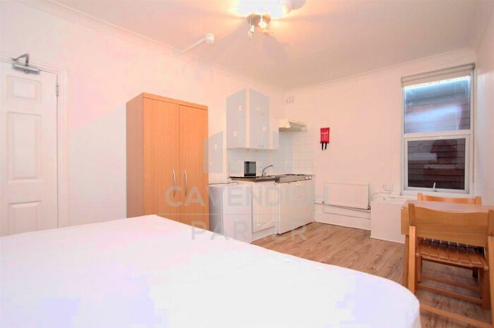 Studio To Rent In Princes Avenue, Muswell Hill, London, N10