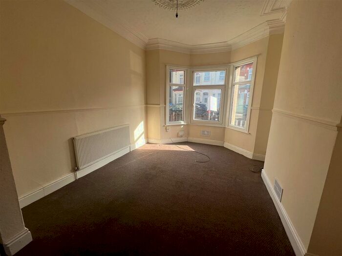 3 Bedroom Terraced House To Rent In Lonsdale Street, Hull, HU3