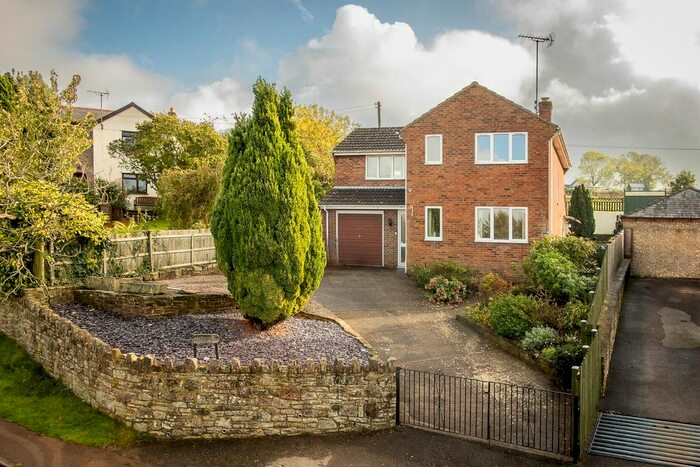 3 Bedroom Detached House For Sale In Stag Hill, Yorkley, GL15