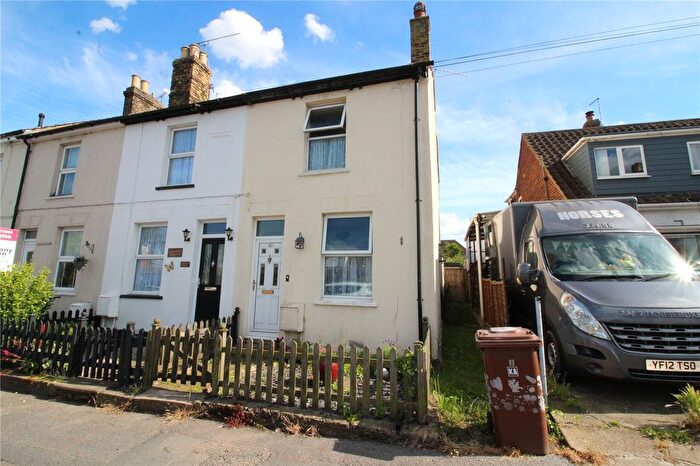 2 Bedroom End Of Terrace House For Sale In Reed Street, Cliffe, Rochester, Kent, ME3