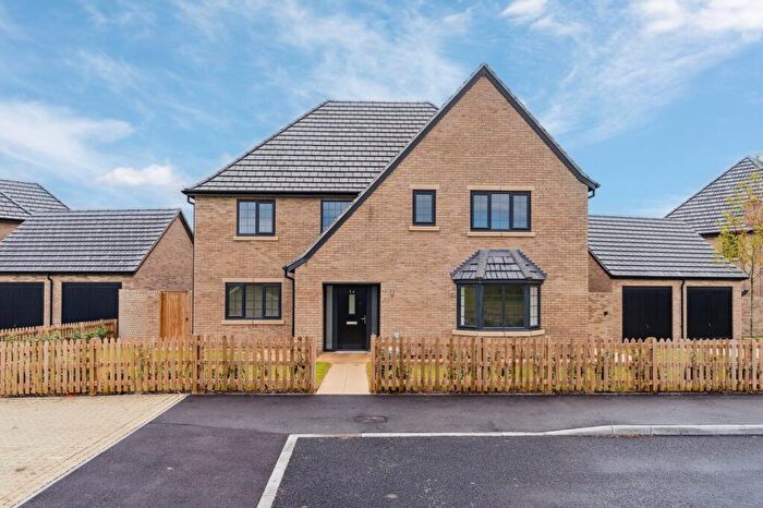 5 Bedroom Detached House For Sale In Muncey Grove, Bassingbourn, SG8