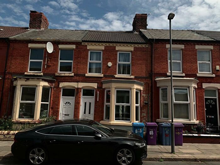 3 Bedroom House To Rent In Mansell Road, L6