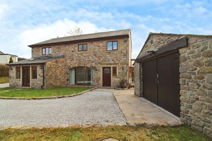 4 Bedroom Detached House To Rent In Main Street, Kelbrook, Barnoldswick, Lancashire, BB18