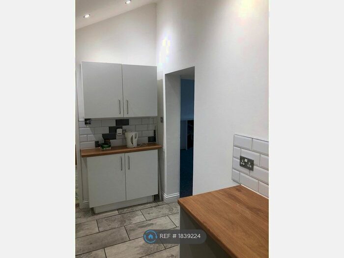 3 Bedroom Terraced House To Rent In Margaret Street, Pontygwaith, Ferndale, CF43