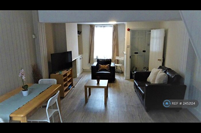 3 Bedroom Terraced House To Rent In St. Peters Place, Canterbury, CT1