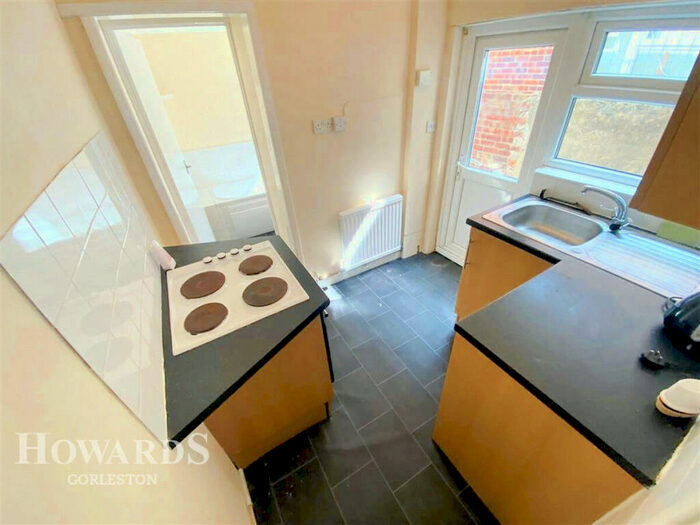 Terraced House For Sale In High Street, Gorleston, NR31