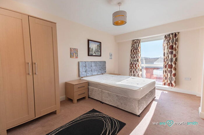 2 Bedroom Apartment To Rent In Royal Plaza, Eldon Street, Sheffield, S1