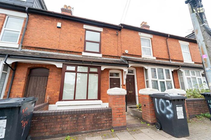 4 Bedroom House To Rent In Tiverton Road, Birmingham, B29