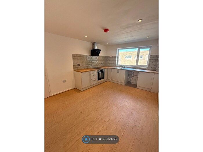 2 Bedroom Maisonette To Rent In Broad St, Newtown, SY16