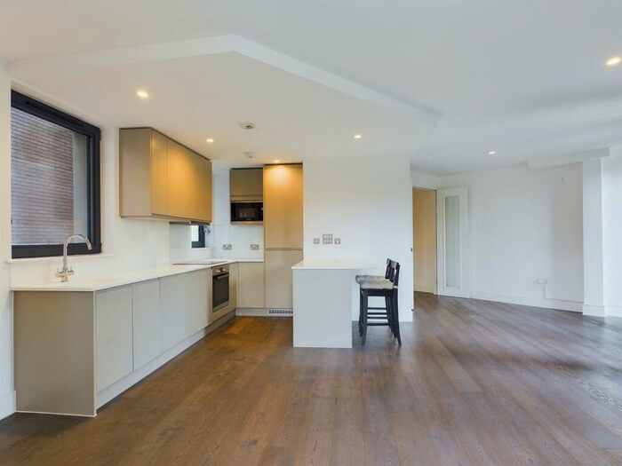 2 Bedroom Apartment To Rent In Cask Store, East Tucker Street, Bristol, BS1