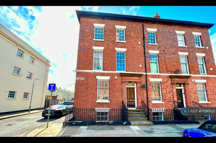 3 Bedroom Flat To Rent In Grove Street, Edge Hill, Liverpool, L7