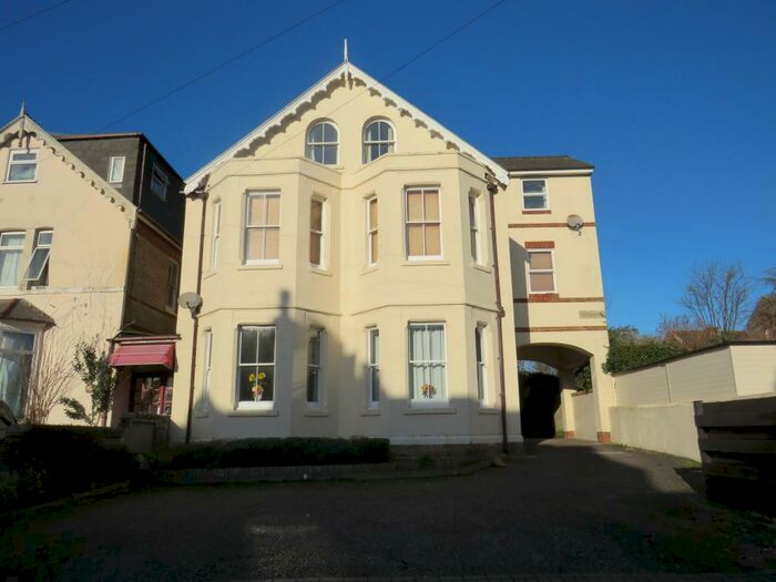 2 Bedroom Flat To Rent In Hanover Road, Weymouth, DT4